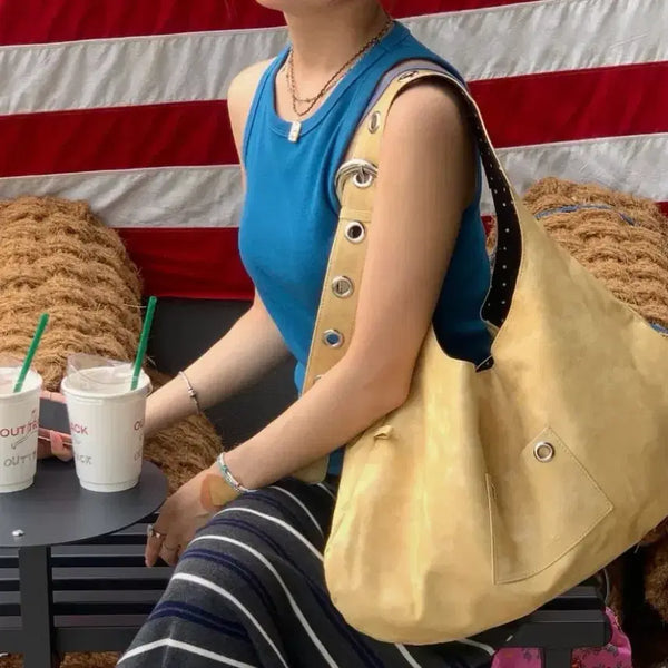 [BUNJANG] Letterly Reversible Shoulder Bag Butter Color / 레터리 리버시블 숄더백 버터색상