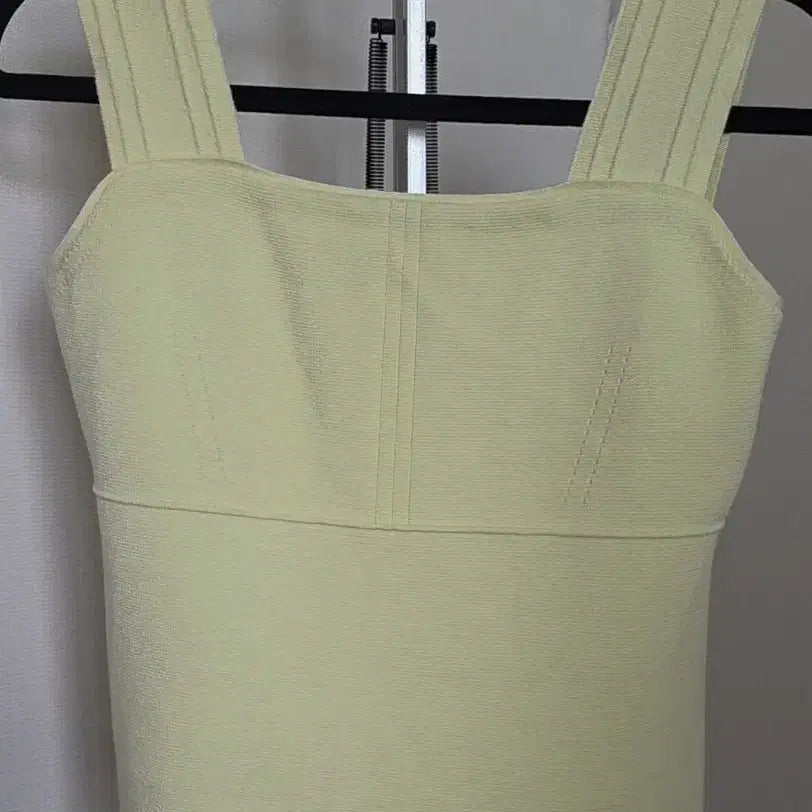 [BUNJANG] F Ribbed Square Neck Sleeveless Knit Crop Top / F 마인 스퀘어넥 민소매 니트 크롭