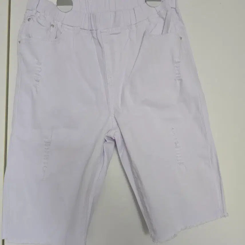 [BUNJANG] White Ripped Denim Shorts / 화이트 찢청 반바지
