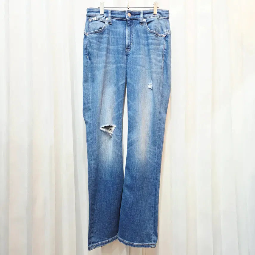 [BUNJANG] Calvin Klein 27" Distressed Bootcut Denim Pants C608 / 27인치 캘빈클라인 디스트레스트 부츠컷 데님 팬츠 C608