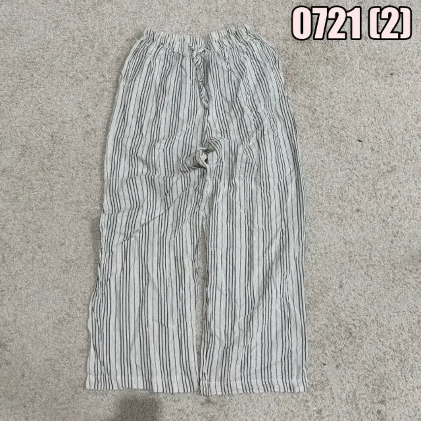 [BUNJANG] Vertical Stripe Wide Pants / 세로 스트라이프 와이드 팬츠