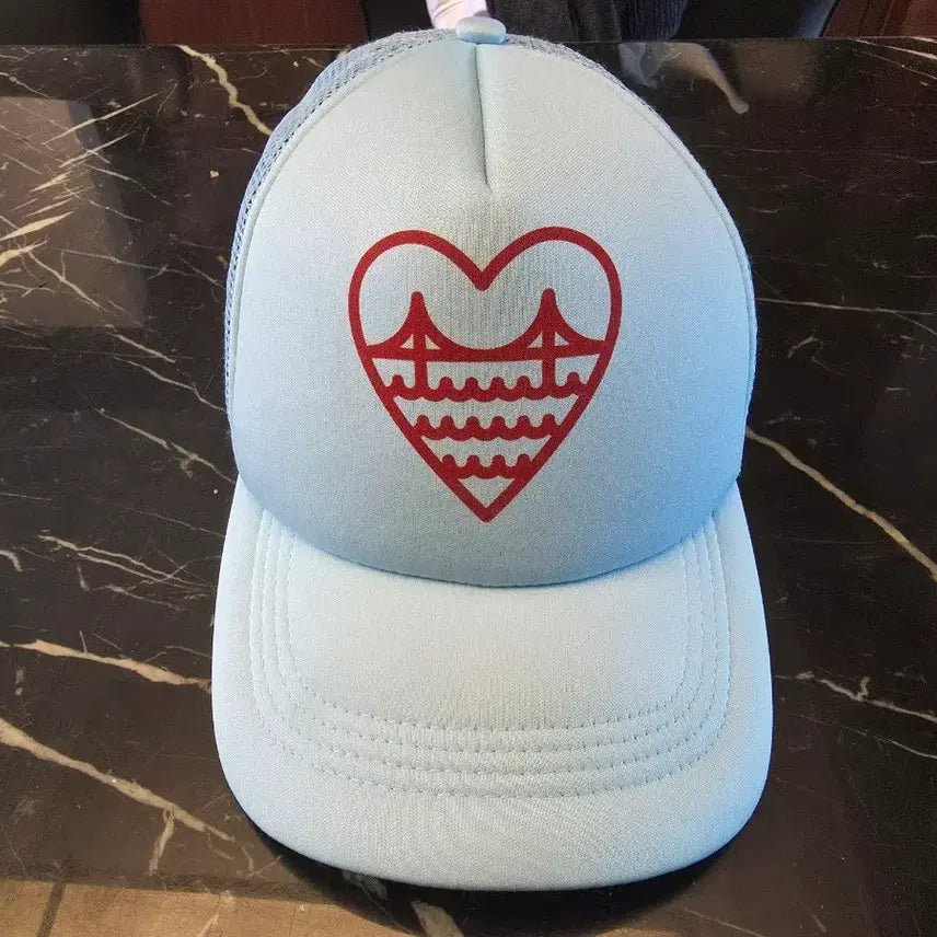 [BUNJANG] San Francisco Golden Gate Bridge Embroidered Baseball Cap / [신품]미국 샌프란시스코에서 구매한 예쁜 모자(*미사용) 판매합니다.