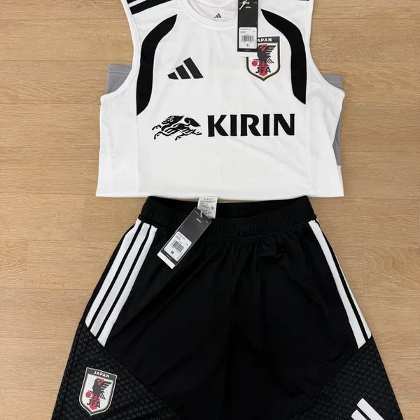 [BUNJANG] Adidas 26th Season Japan Training Sleeveless Top (Custom Marked) / 26시즌 아디다스 일본 트레이닝 민소매(커스텀 부착)