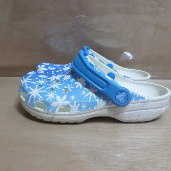 [BUNJANG] Crocs Sandals Slippers Shoes / 후루룩구제2 230 크록스 샌들 슬리퍼 신발 260724
