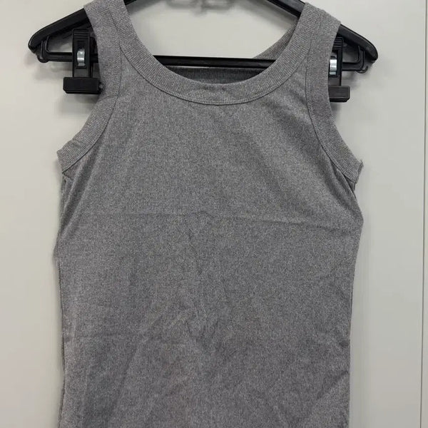 [BUNJANG] Grey Ribbed Sleeveless Top / 회색 나시티 팝니다