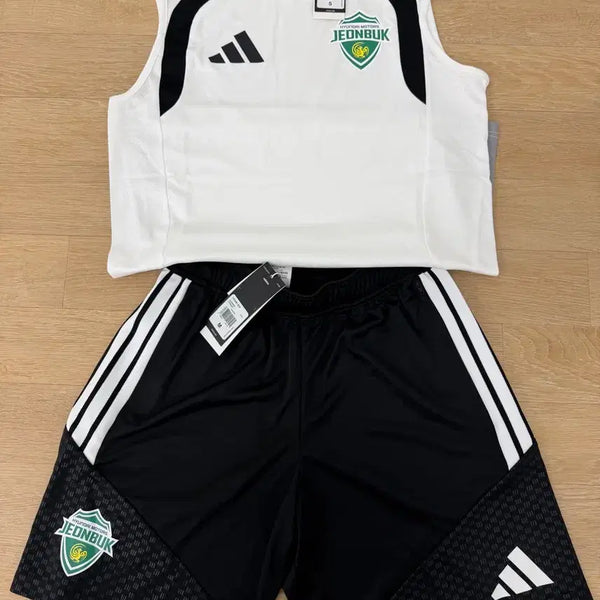 [BUNJANG] Adidas Jeonbuk Hyundai 26th Season Training Kit (Customized) / 26시즌 아디다스 전북현대 트레이닝복 ( 커스텀 부착)