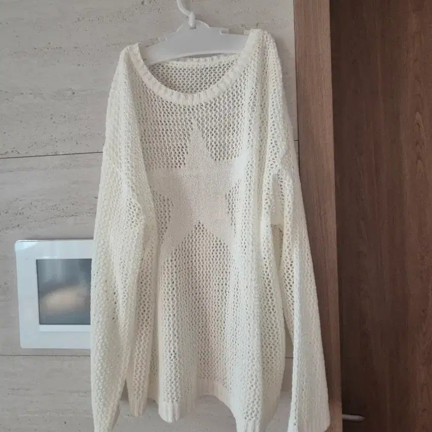 [BUNJANG] White Star Pattern Knit Sweater / 니트 스웨터 별무늬 흰색