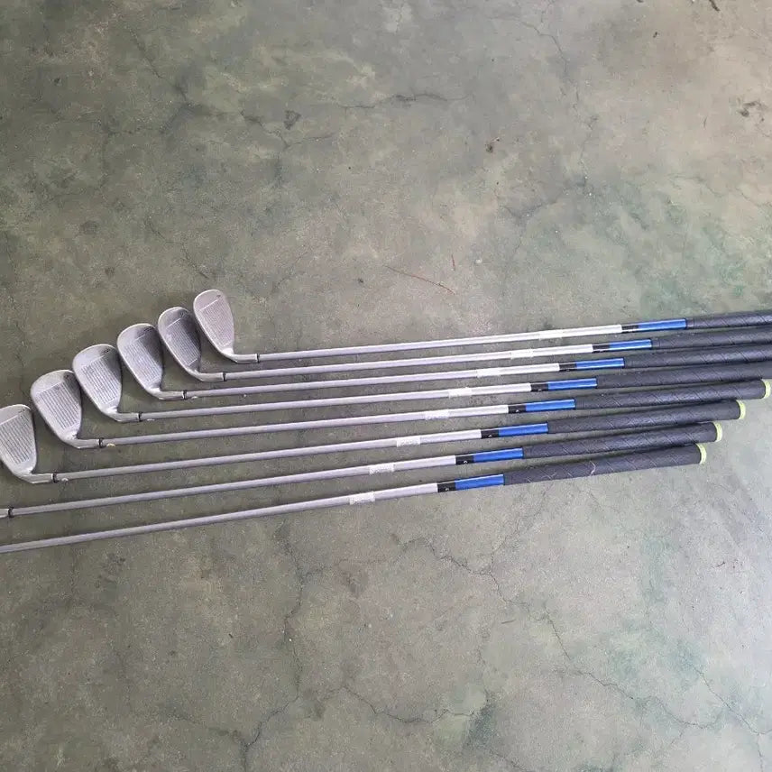 [BUNJANG] Callaway X18 Women's Iron Set (8 Clubs: 5-9, P, A, S) / 캘러웨이X18 여자아이언세트 (5~9, P, A, S까지 8개세트)