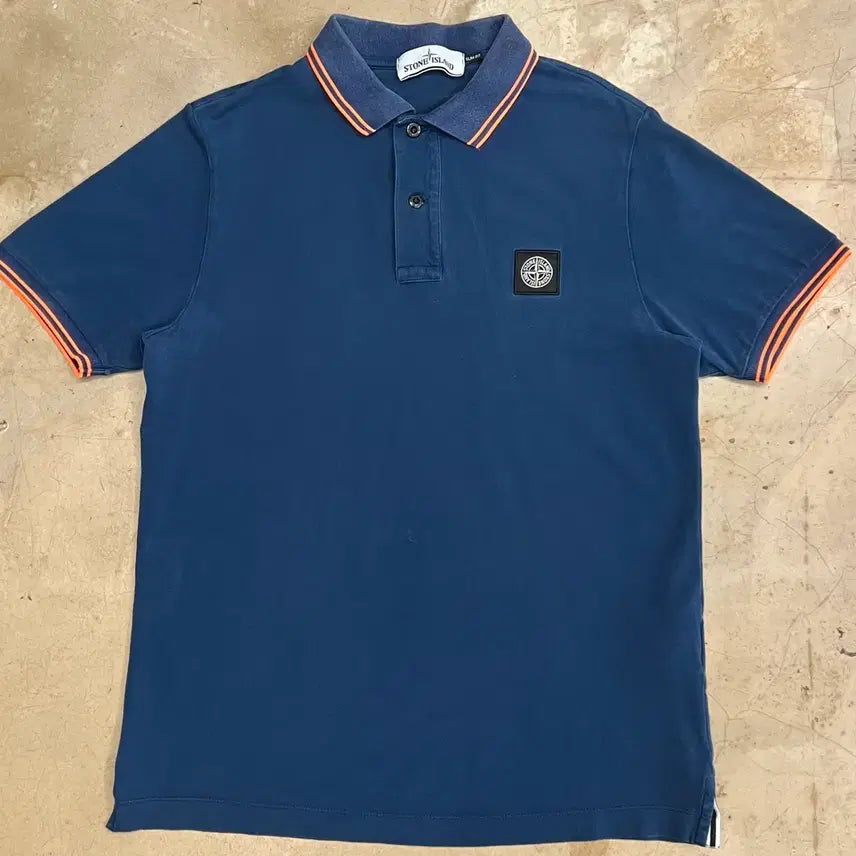 [BUNJANG] Stone Island Slim Fit Dark Blue Collar Short Sleeve T-shirt - Medium / 스톤아일랜드 슬림핏 다크블루 카라 반팔티 M