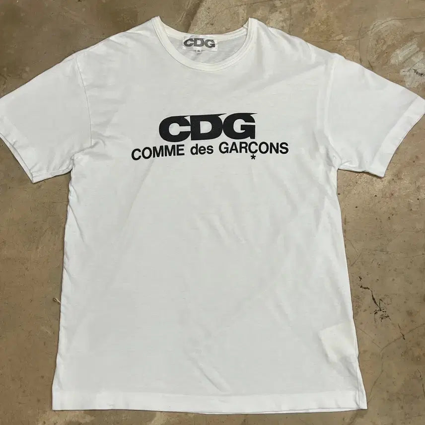 [BUNJANG] Comme des Garçons Big Logo White T-shirt XL / 꼼데가르송 빅로고 화이트 반팔티 XL