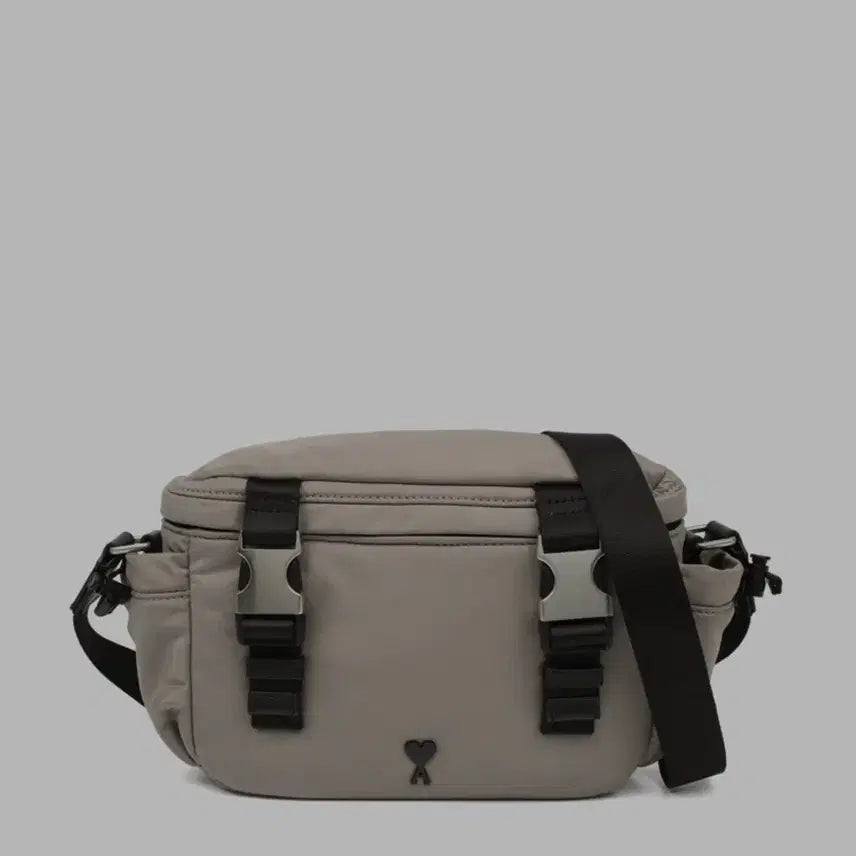 [BUNJANG] AMI Paris Crossbody Bag / 아미 크로스백