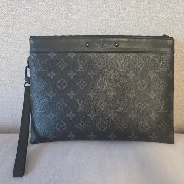 [BUNJANG] Louis Vuitton Pochette Tougo Monogram Eclipse Black Clutch Bag / 루이비통 M81569 포쉐트 투고 모노그램 이클립스 블랙
