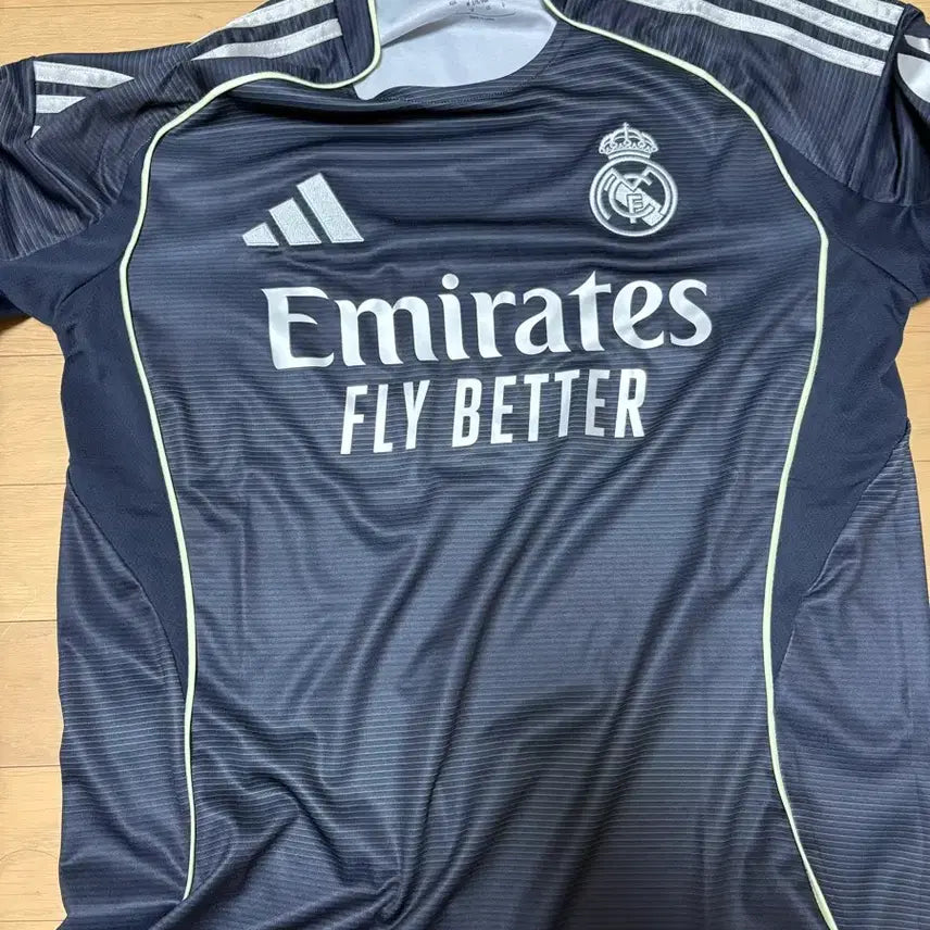 [BUNJANG] Real Madrid 25-26 Away Jersey - Size M / 레알 마드리드 25-26 어웨이 m