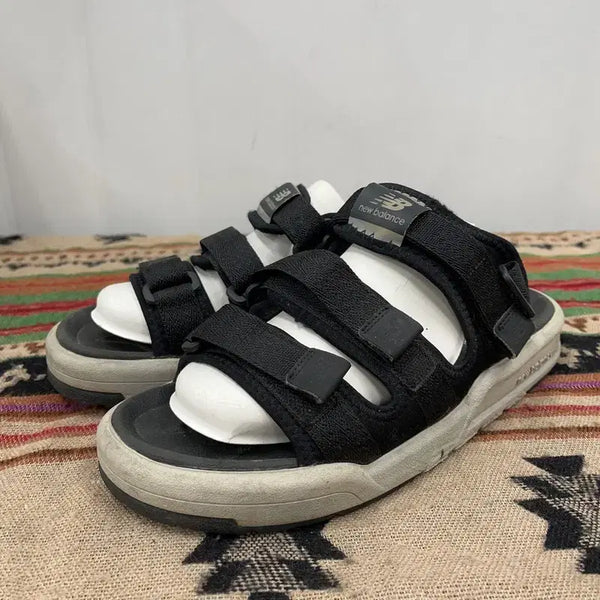 [BUNJANG] New Balance Caravan CRV Sandals (250) / 뉴발란스 카라반 CRV 샌들 250 X02521