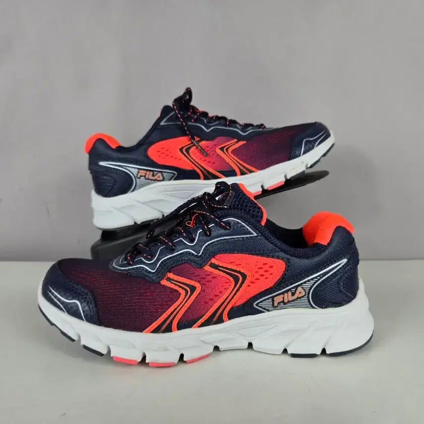 [BUNJANG] FILA Stella Ray Coolmax Running Shoes 225 / [무료배송]FILA 휠라 225 쿨맥스 스텔라레이 러닝화 운동화 신발