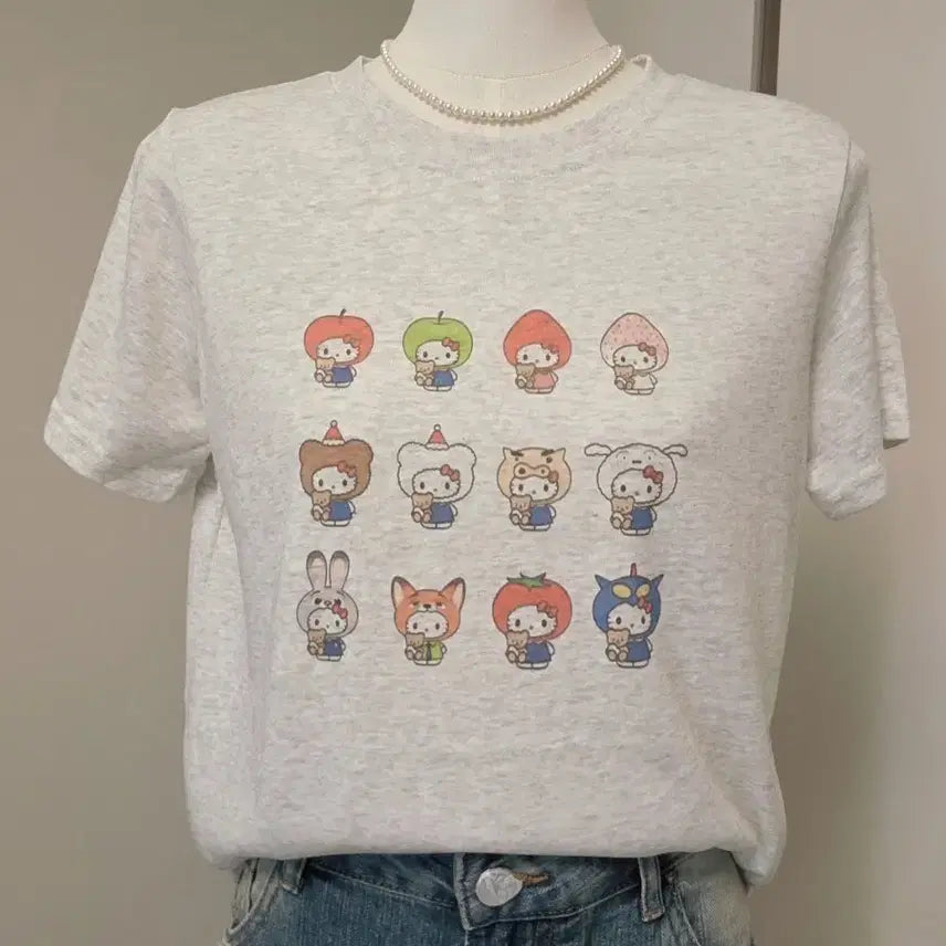 [BUNJANG] Hello Kitty Character Short Sleeve T-Shirt / 헬로키티 캐릭터  반팔 티셔츠