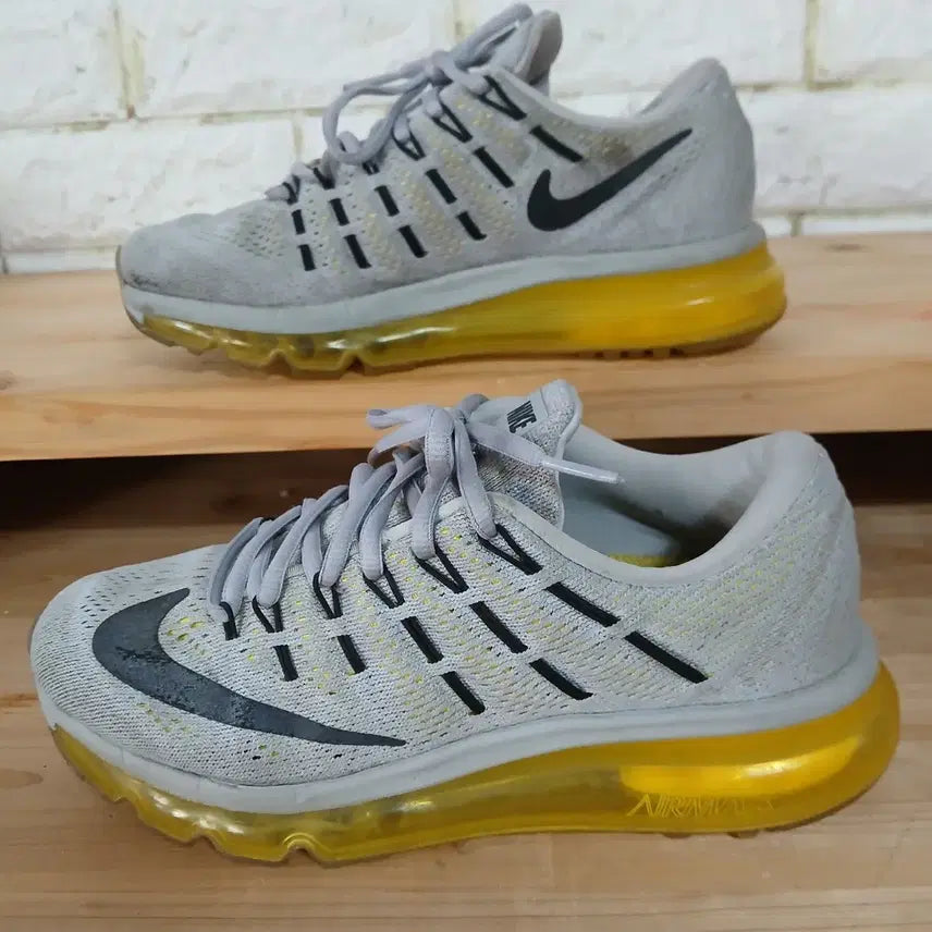 [BUNJANG] Nike Air Max Sneakers Women's Size 230 / (83) 나이키 에어맥스 스니커즈 여성230