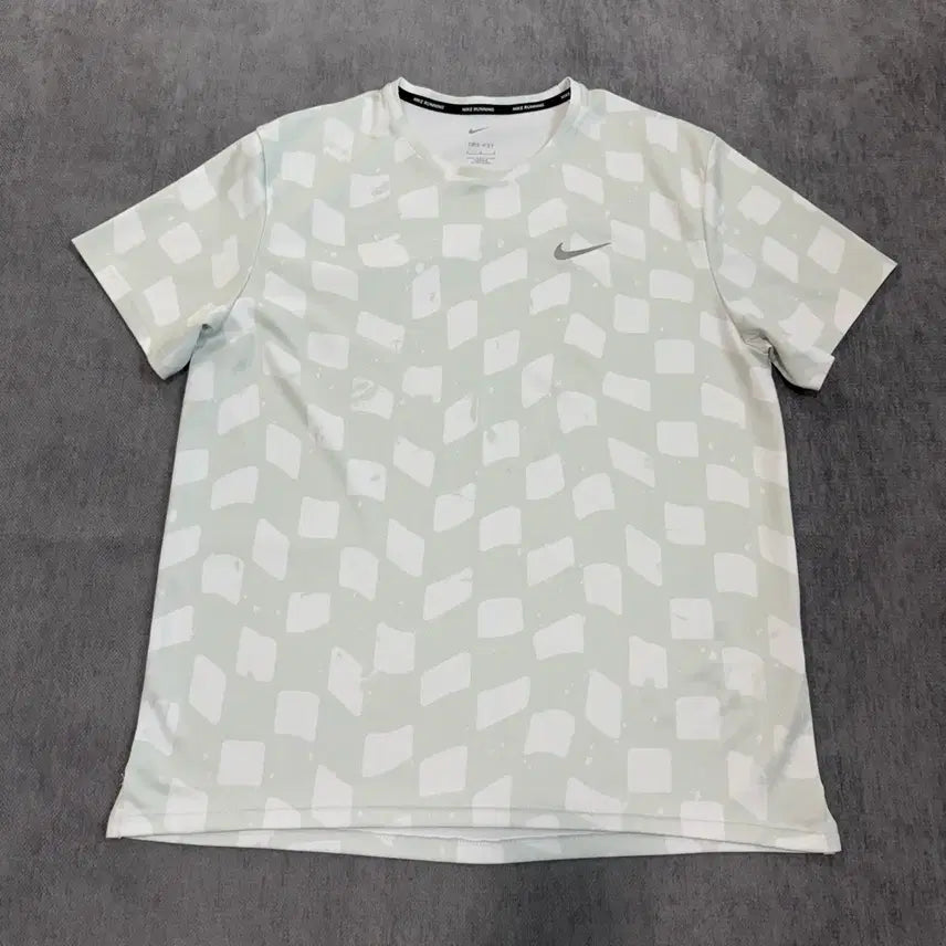[BUNJANG] Nike Dri-FIT Pattern Short Sleeve T-Shirt (L) / L 나이키 드라이핏 패턴 반팔