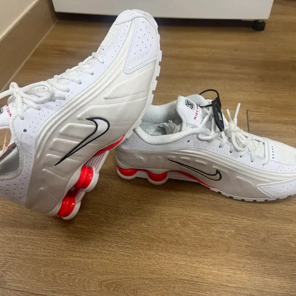 [BUNJANG] Nike Shox R4 White Phantom Women's Shoes / (W) 나이키 샥스R4 화이트 팬텀275(새제품)