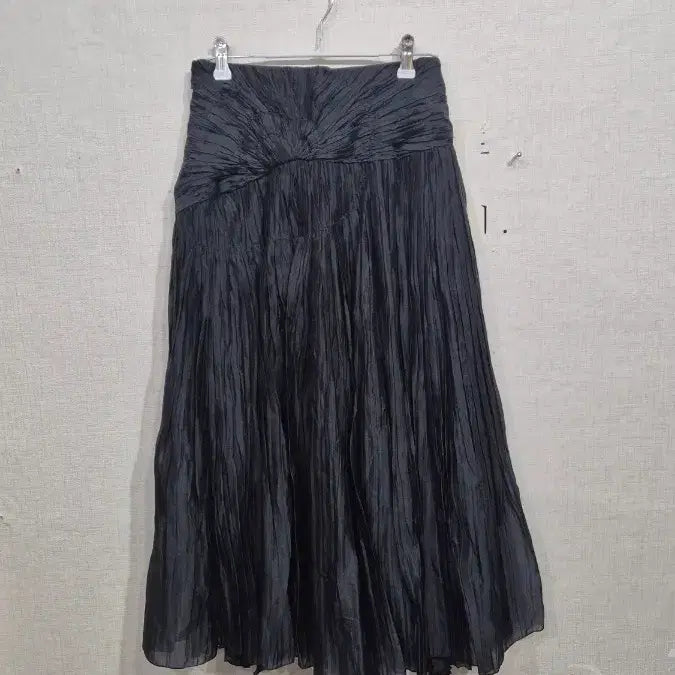 [BUNJANG] Time Black Shirring Long Skirt / 타임 블랙 셔링 롱 스커트