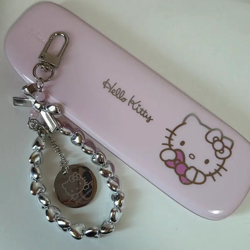 [BUNJANG] Fillimilli Hello Kitty Brush Case + Keyring / 필리밀리 헬로키티 브러쉬 케이스+키링