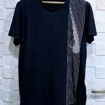[BUNJANG] Nike Big Swoosh Dri-FIT T-Shirt - Black (M) / (Y)나이키 빅스우시 드라이핏 블랙 M