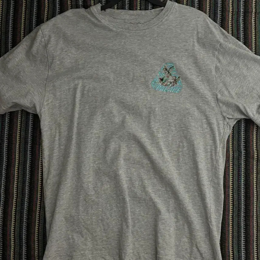 [BUNJANG] Palace Logo T-Shirt Gray / 팔라스 로고 반팔티 그레이