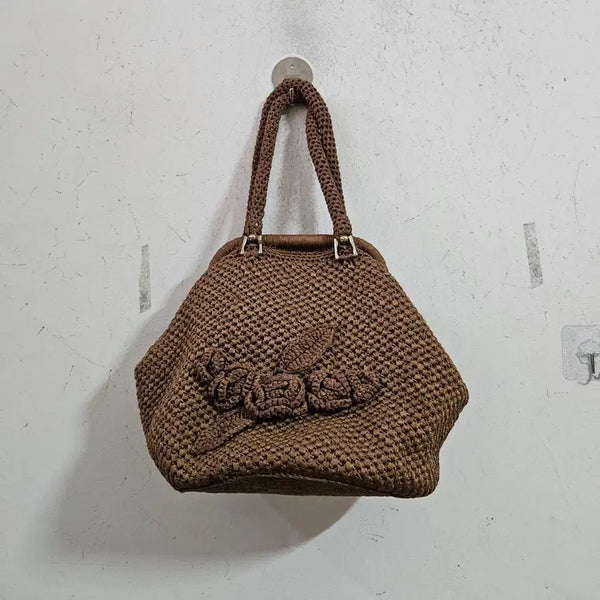 [BUNJANG] Hand-Knitted Brown Knit Flower Accent Shoulder Bag / 손뜨게브라운 니트 꽃 장식 숄더백