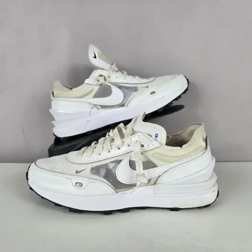 [BUNJANG] Nike Women's Waffle One Sneakers Shoes (235) / [무료배송]나이키 235 여성 와플원 운동화 신발
