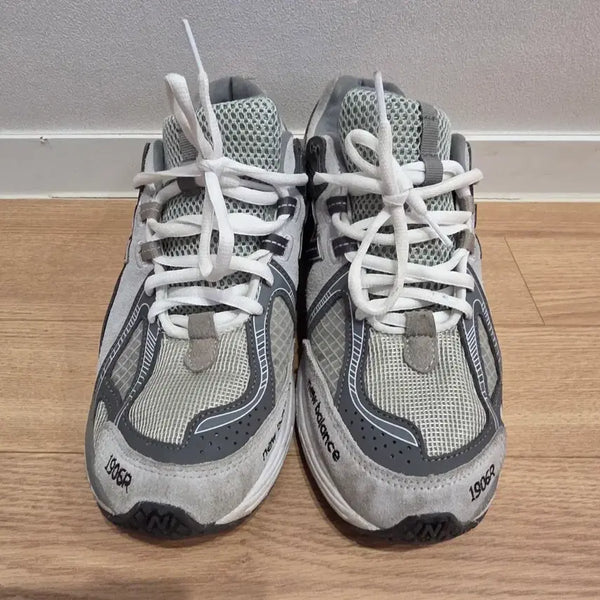 [BUNJANG] New Balance 1906R Sneakers Grey Size 275 / 뉴발란스 1906R 운동화 그레이 275