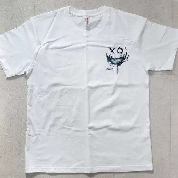 [BUNJANG] Unworn T-Shirts (2-Piece Bundle) / 미착용 새상품 반팔 두가지 일괄판매
