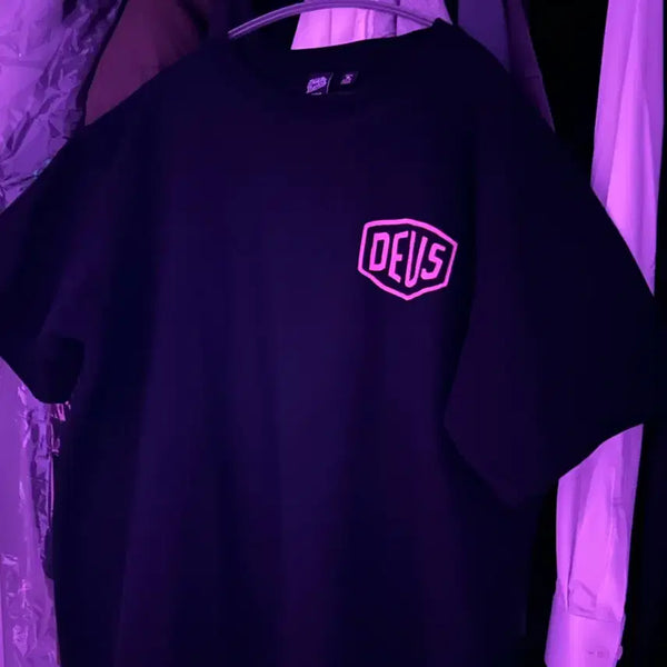[BUNJANG] Deus Ex Machina Tokyo Short Sleeve T-Shirt Black / [M] 데우스 엑스 마키나 도쿄 반팔 블랙