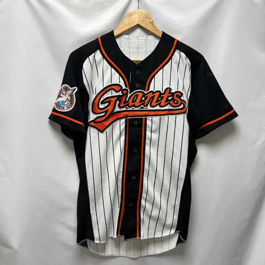 [BUNJANG] Authentic Saesidae Lotte Giants Sunday Choi Hyang-nam Baseball Jersey Size 95 / [정품/95] 새시대스포츠 롯데자이언츠 선데이 최향남 유니폼
