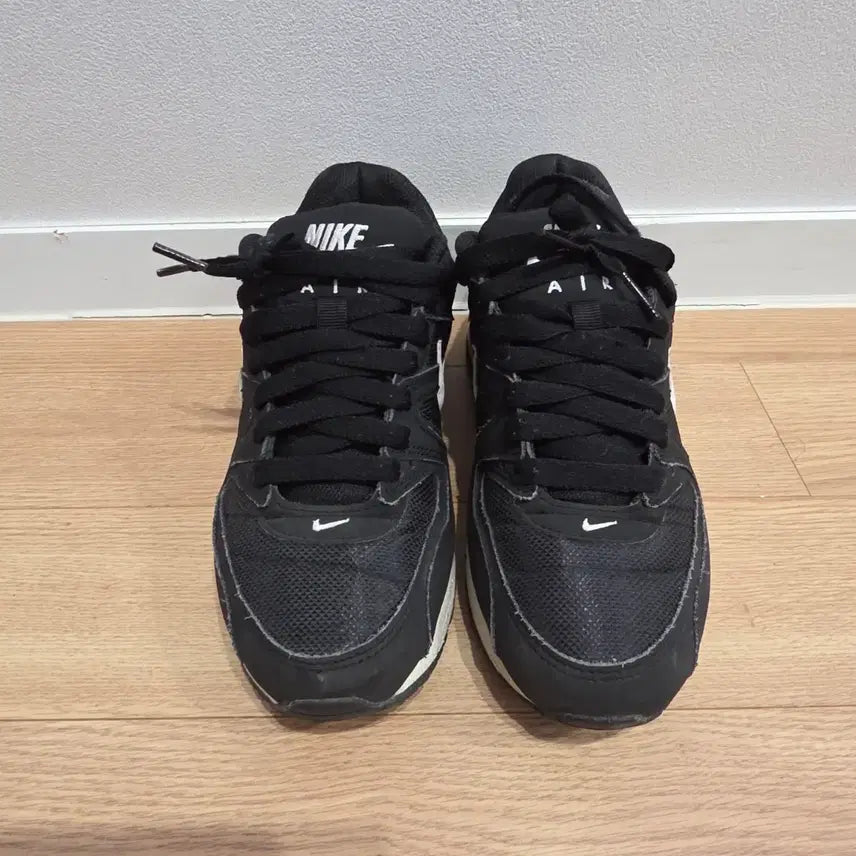 [BUNJANG] Nike Air Black Sneakers 230 / 나이키 에어 검정색 운동화 230