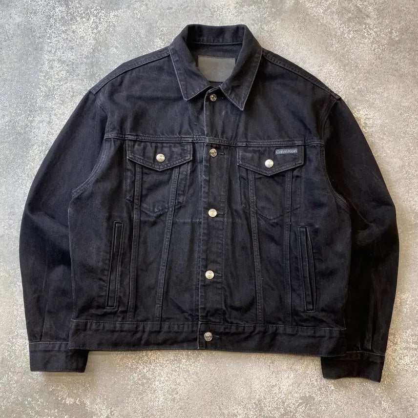 [BUNJANG] Calvin Klein 90s Classic Black Denim Trucker Jacket (Size M) / [M] Calvin Klein 캘빈클라인 90s 클래식 블랙 데님자켓
