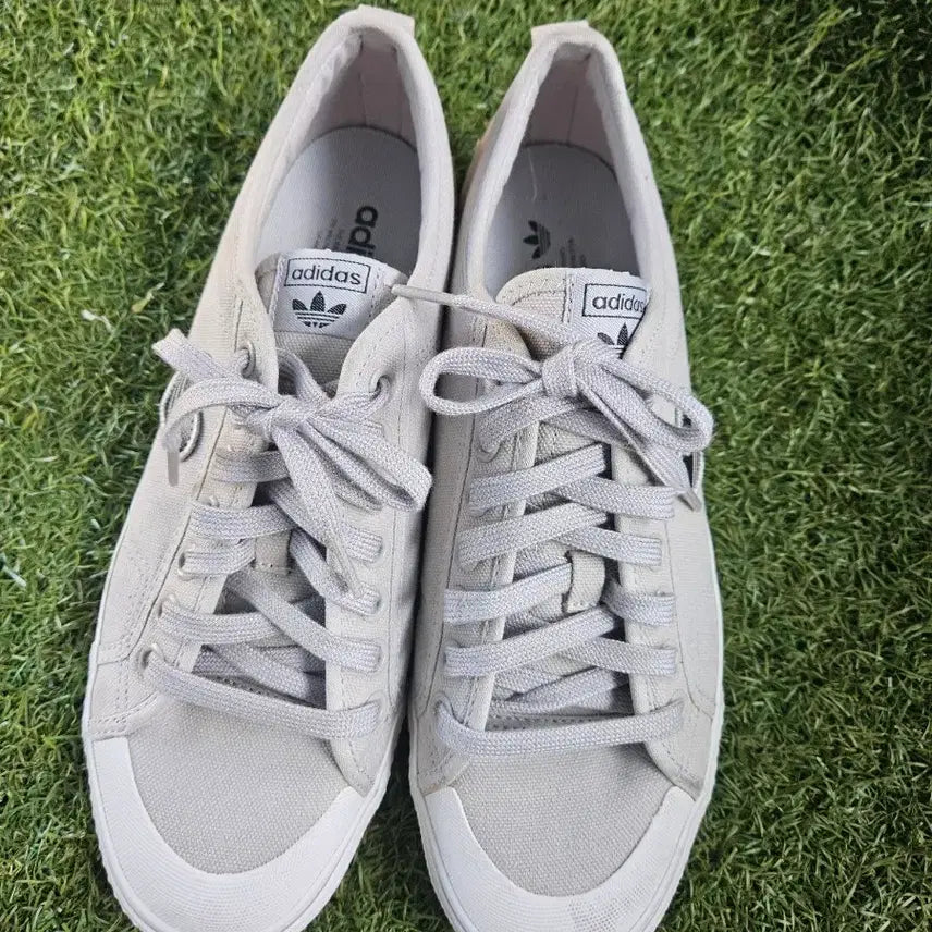[BUNJANG] Adidas Nizza Trefoil Valentine Sneakers / 아디다스 니짜 트레포일 발렌타인 스니커즈 운동화