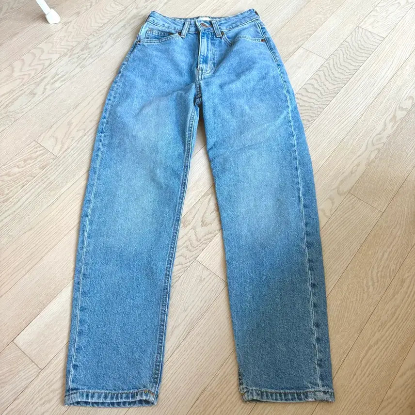 [BUNJANG] H&M Light Wash Wide Leg Denim Pants / H&M 연청 와이드 데님 팬츠