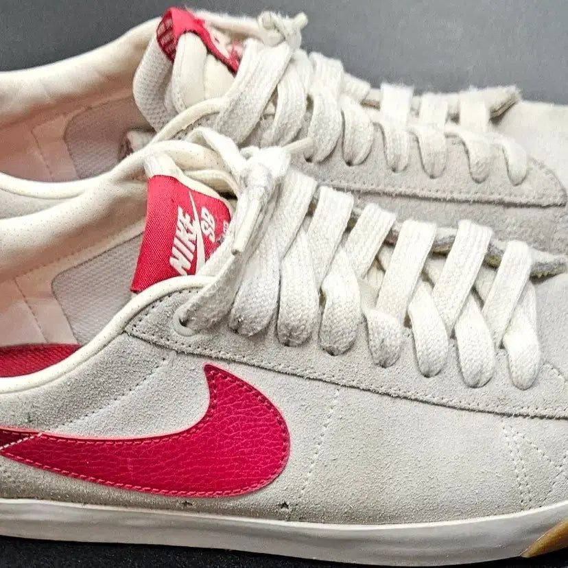 [BUNJANG] Nike SB Zoom Blazer Low GT Sail Cardinal Red Suede Gum Sole Sneakers / 나이키 SB 줌 블레이저 로우 GT 세일 카디널 레드 255mm