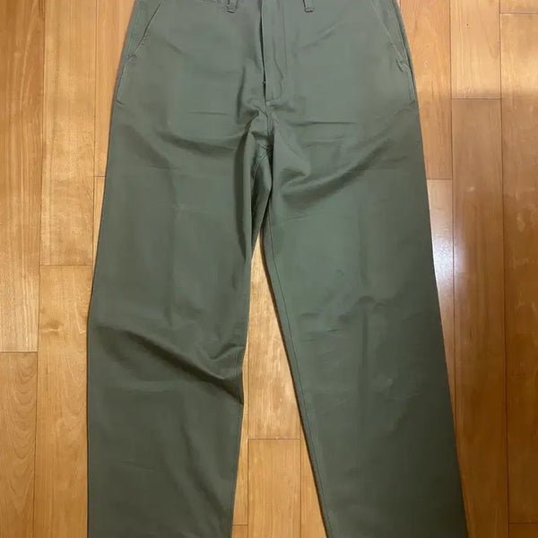 [BUNJANG] Uniform Bridge Officer Chino Pants Olive L(32) / 유니폼 브릿지 오피서 치노 팬츠 올리브 L(32)