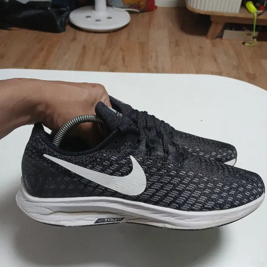 [BUNJANG] Nike Zoom Pegasus 35 Black White Running Shoes / 나이키 줌 페가수스 35 블랙 화이트 260