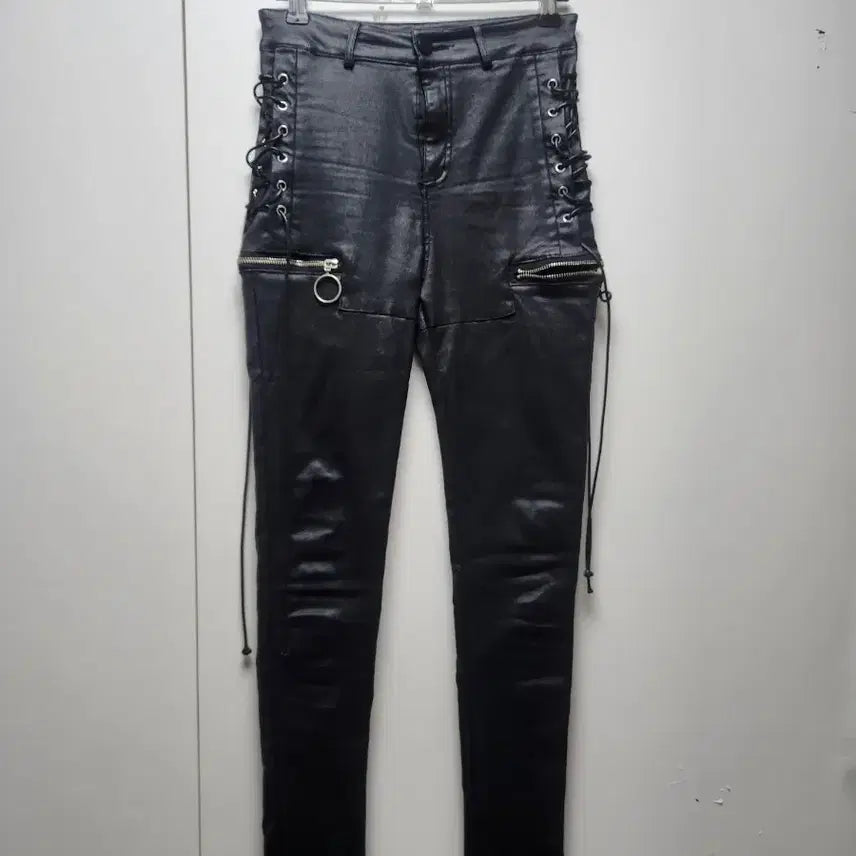 [BUNJANG] Women's Black Skinny Leather Pants with String and Zipper Detail / 여성 블랙 끈/지퍼 포인트 스키니 가죽 팬츠