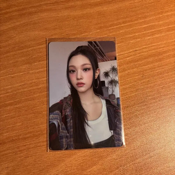 [BUNJANG] NewJeans Haerin Official Photocard / 뉴진스 해린 공식 포토카드 포카