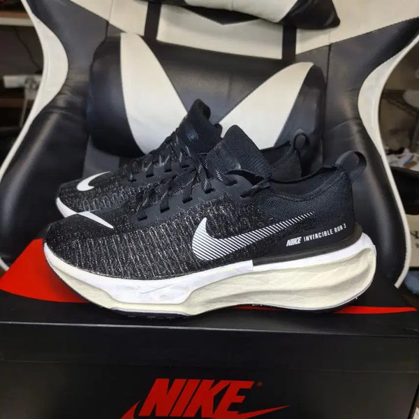 [BUNJANG] Nike Invincible Run 3 Running Shoes / 나이키 인빈서블런 러닝화 235