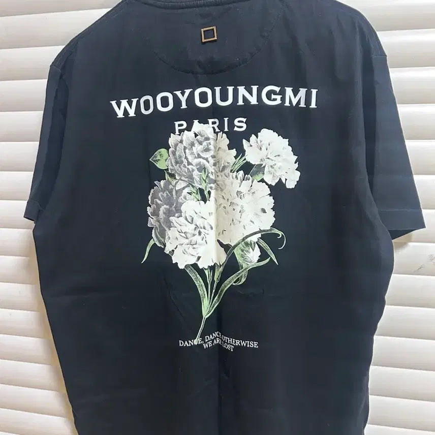 [BUNJANG] Wooyoungmi Initial Print Flower Short Sleeve T-Shirt / 우영미 초판 플라워 반팔