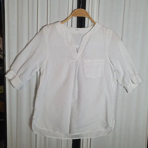[BUNJANG] White Embossing Blouse Size 95 / 화이트 엠보싱 블라우스 95사이즈 2508783