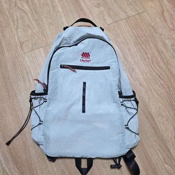 [BUNJANG] MCM x Magnesium Carbonate Collaboration Backpack / 매든 x 탄산마그네슘 백팩
