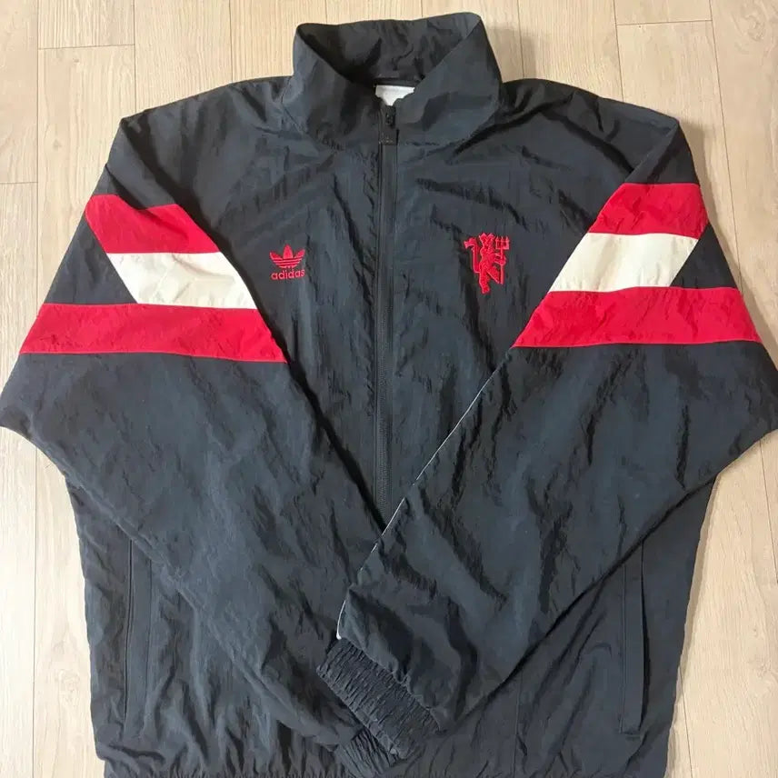 [BUNJANG] Adidas Manchester United Track Top Windbreaker (M) / 아디다스 맨유 맨체스터 유나이티드 트랙탑 바람막이 (M)