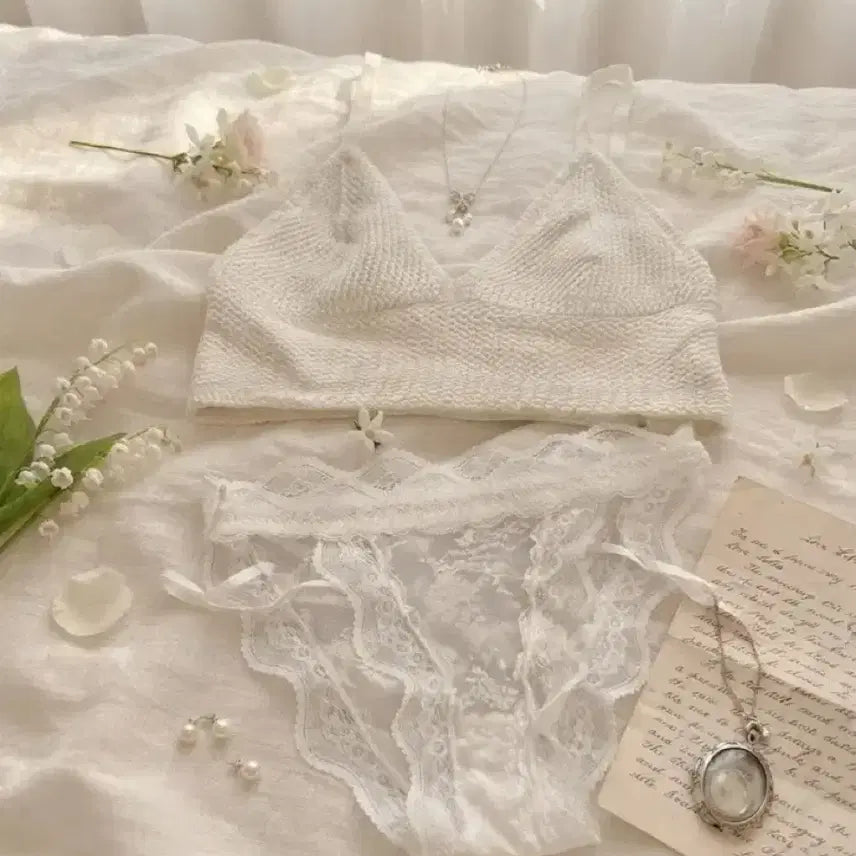 [BUNJANG] White Lace Top and Panty Set / 중고 화이트 레이스 탑 팬티 세트