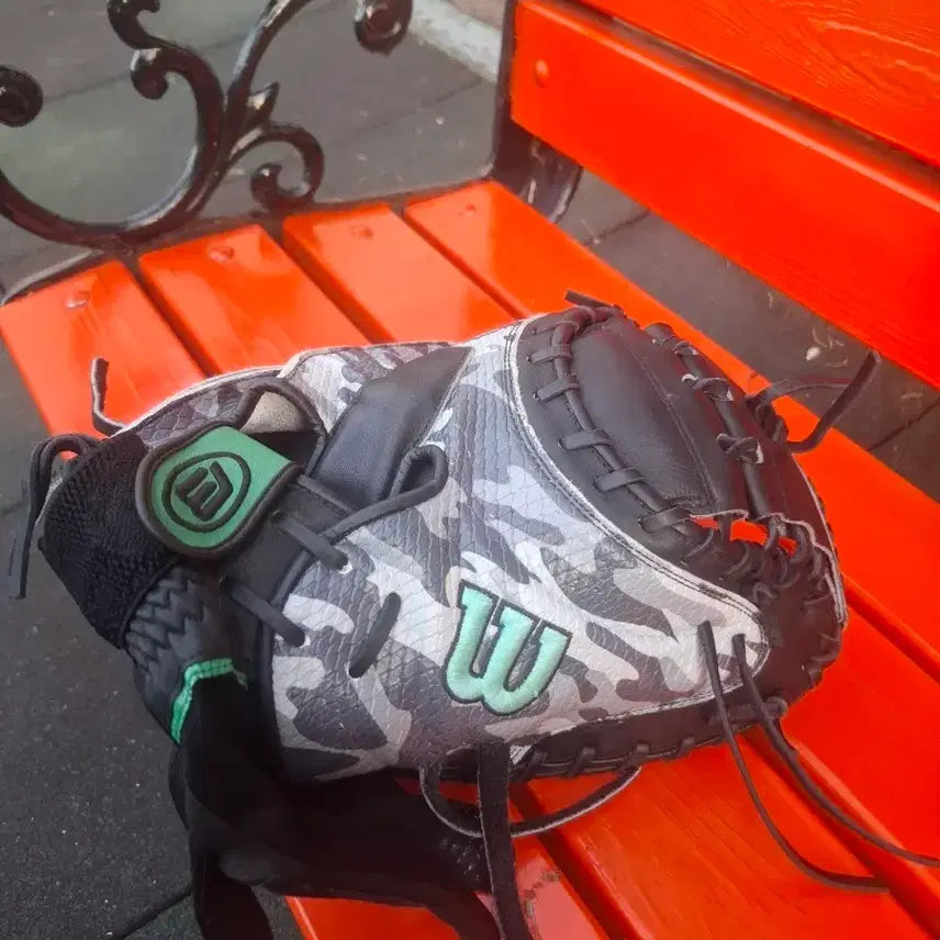 [BUNJANG] Wilson A2000 Catcher's Mitt Austin Wells Model / 윌슨 a2000 포수미트, WE내야글러브