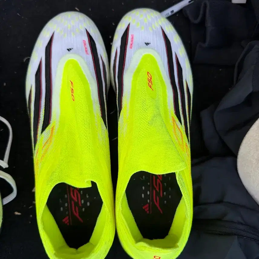 [BUNJANG] Adidas Speedflow F50 Football Boots (TF) Fluorescent / 아디다스 스피드플로우 F50 축구화 형광 TF